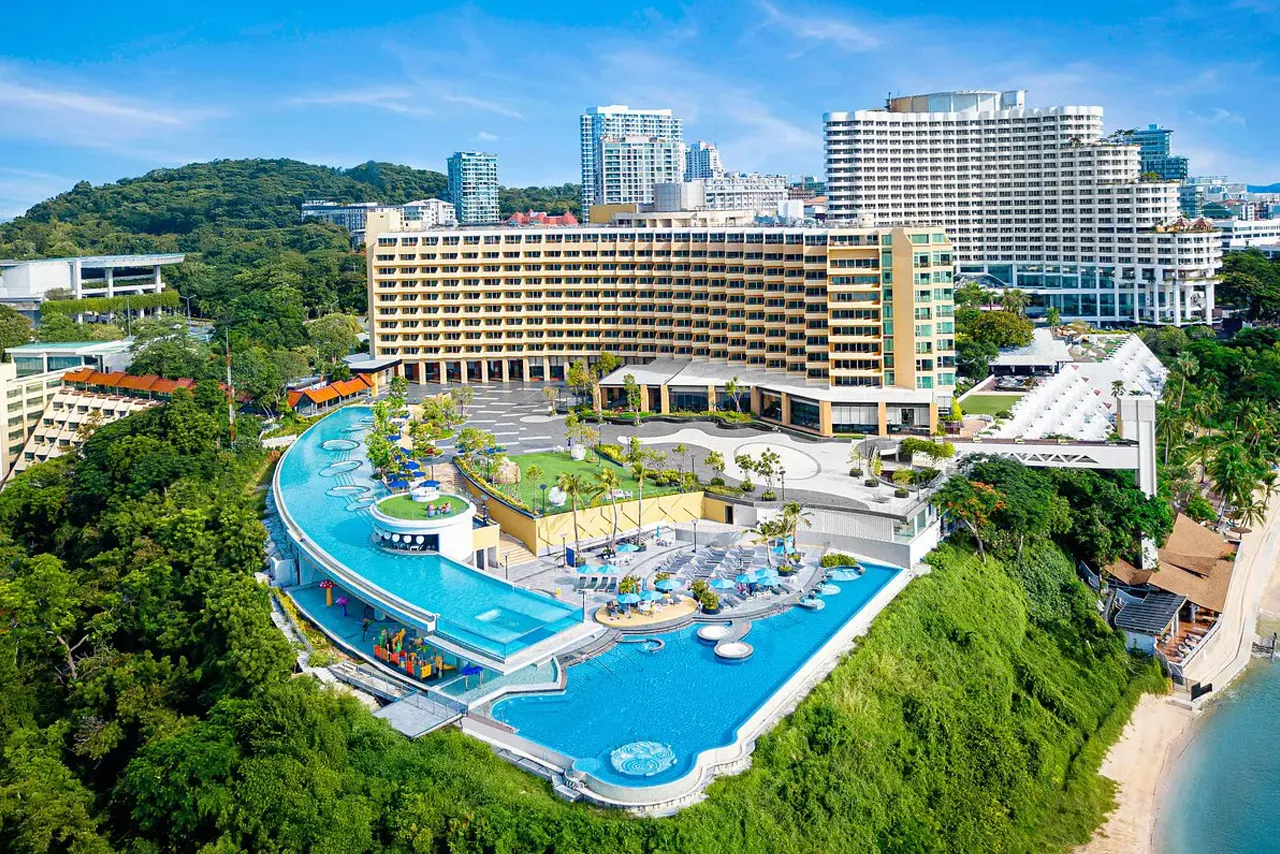 The Cliff Residence Condo